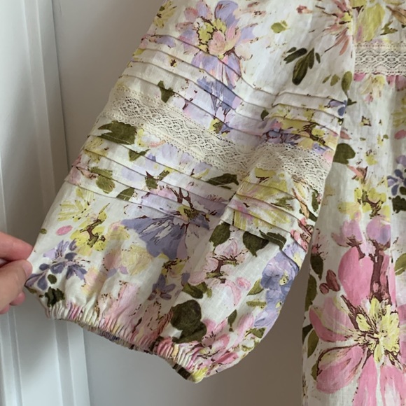 NWOT Sanctuary floral top with puffed sleeves - Picture 4 of 8